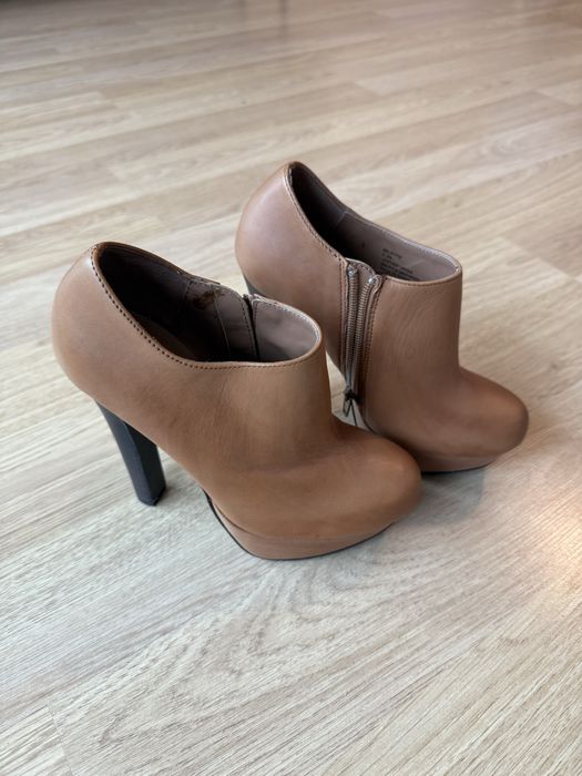 Botins de salto alto camel Steve Madden, 36