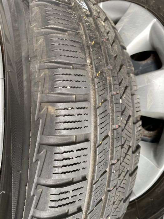 Koła zimowe Toyota Yaris III 5J15 ET39+175/65R15 Bridgestone+kołpaki