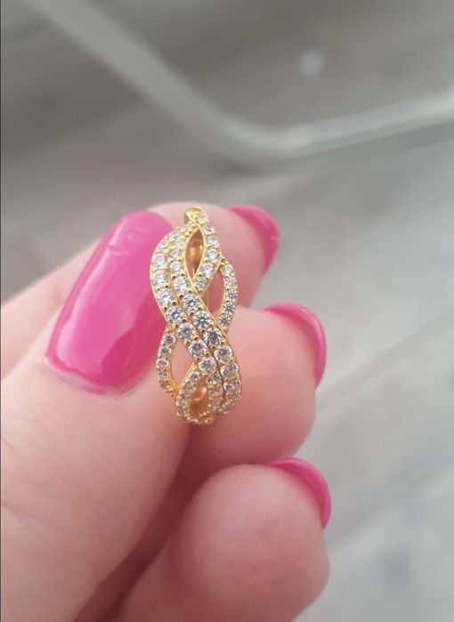 Kolczyk srebrny pozłacany, Apart