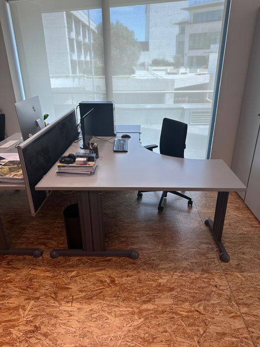 secretária escritório FARAM