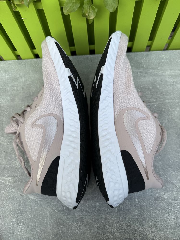 Кроссовки Nike 41 р.Оригинал
