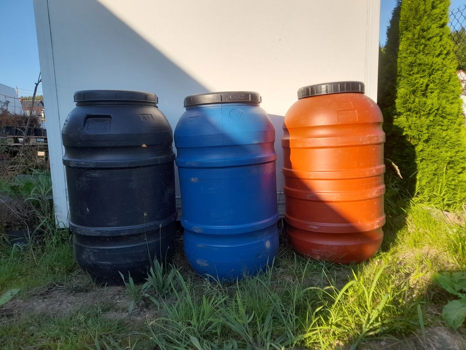 Beczki 220l spożywcze.  Jak nowe!!
