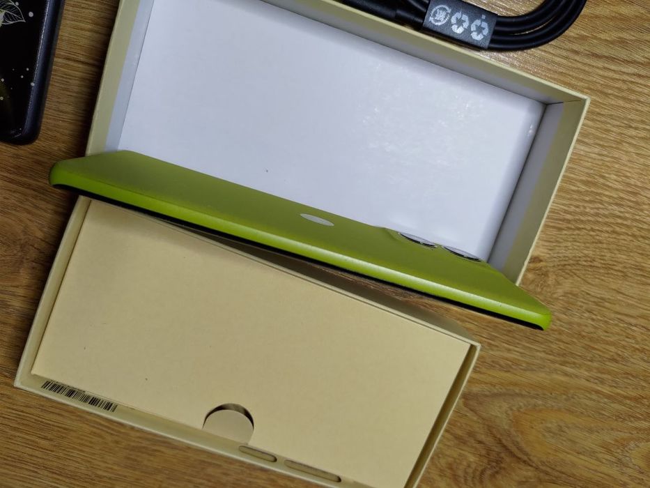 Motorola g85 5g 12/256