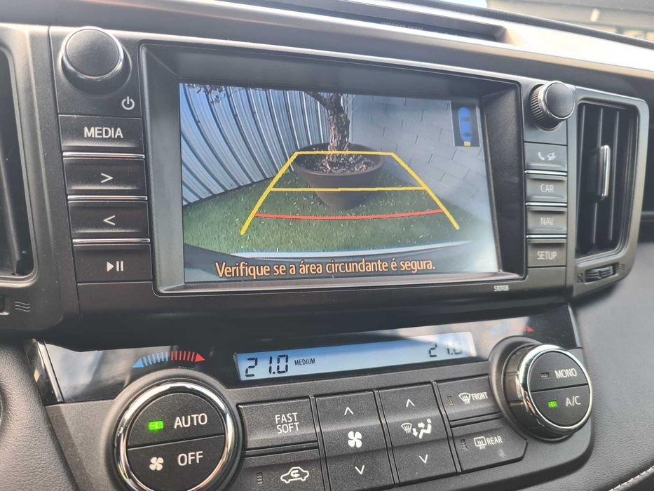 Toyota Rav 4 2.5 Hybrid Pure Dark 4x2 APENAS 68.000 km