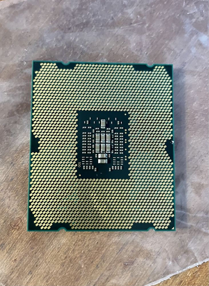 Процесор  intel І7 3820, s2011