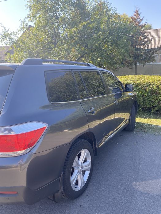 Toyota highlander 2013