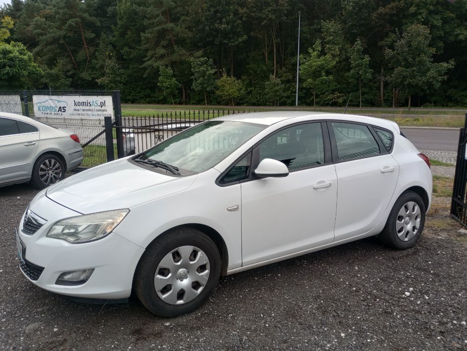 Opel Astra J 1.7D 110KM 2010r * el szyby klimatyzacja * TORUŃ