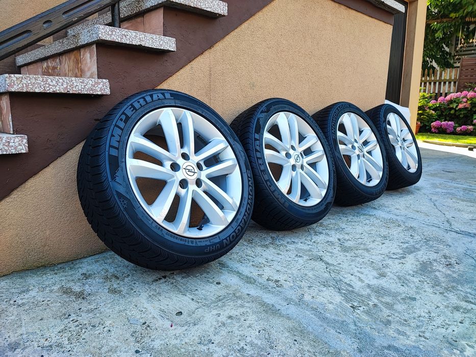 Koła 17 cali felgi 5 x 110 Opel Vectra Singum Opony Zimowe 215 x 50