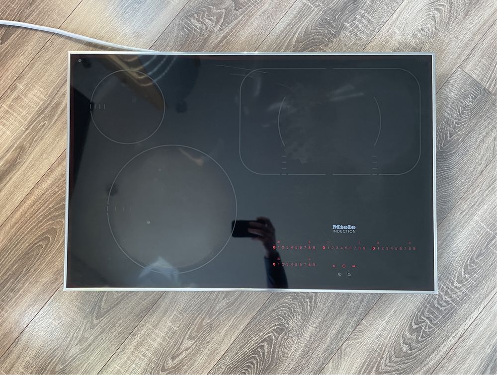 Індукційна варильна поверхня Miele KM 6357 EDST