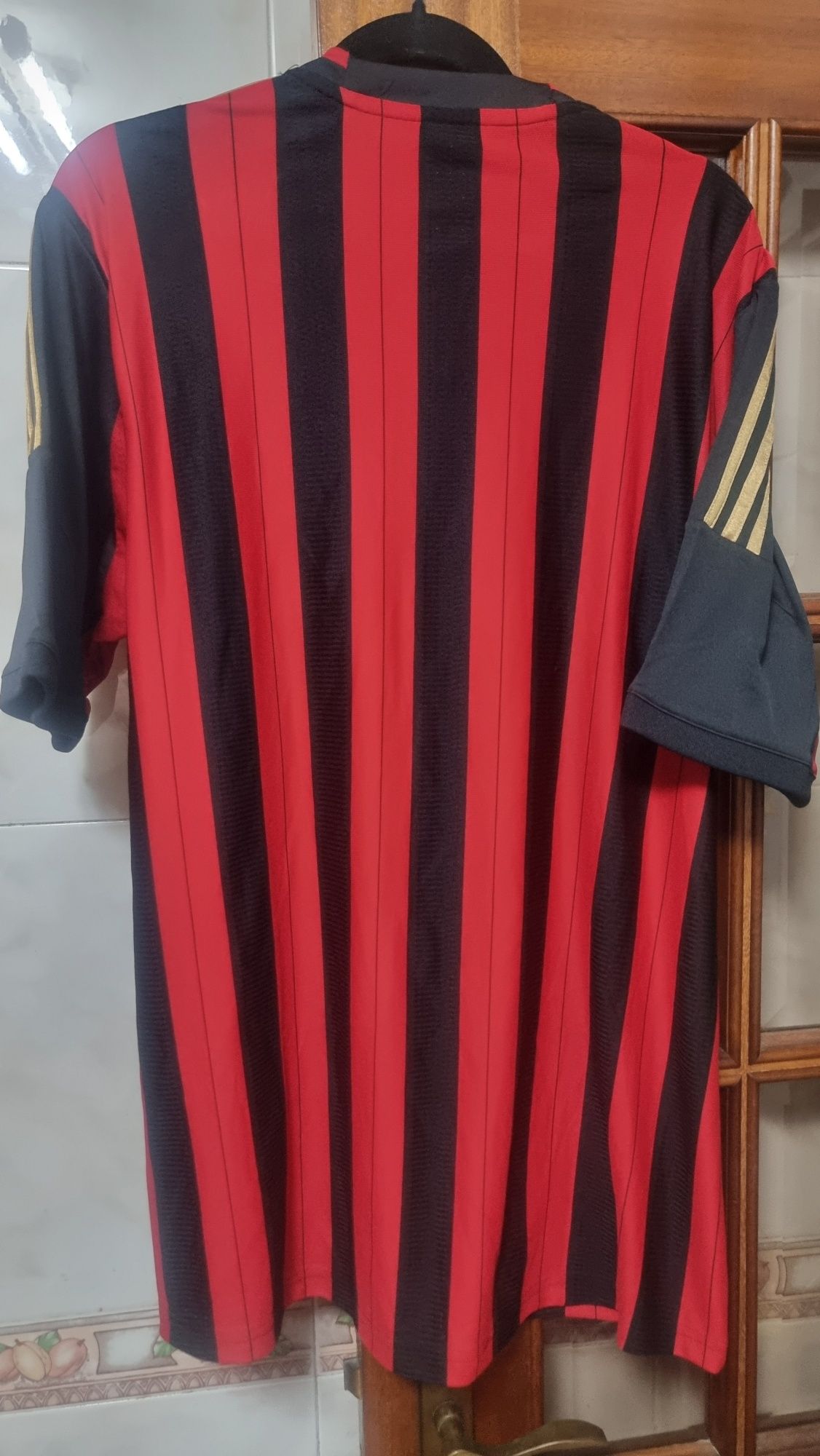 Camisola do  milan.