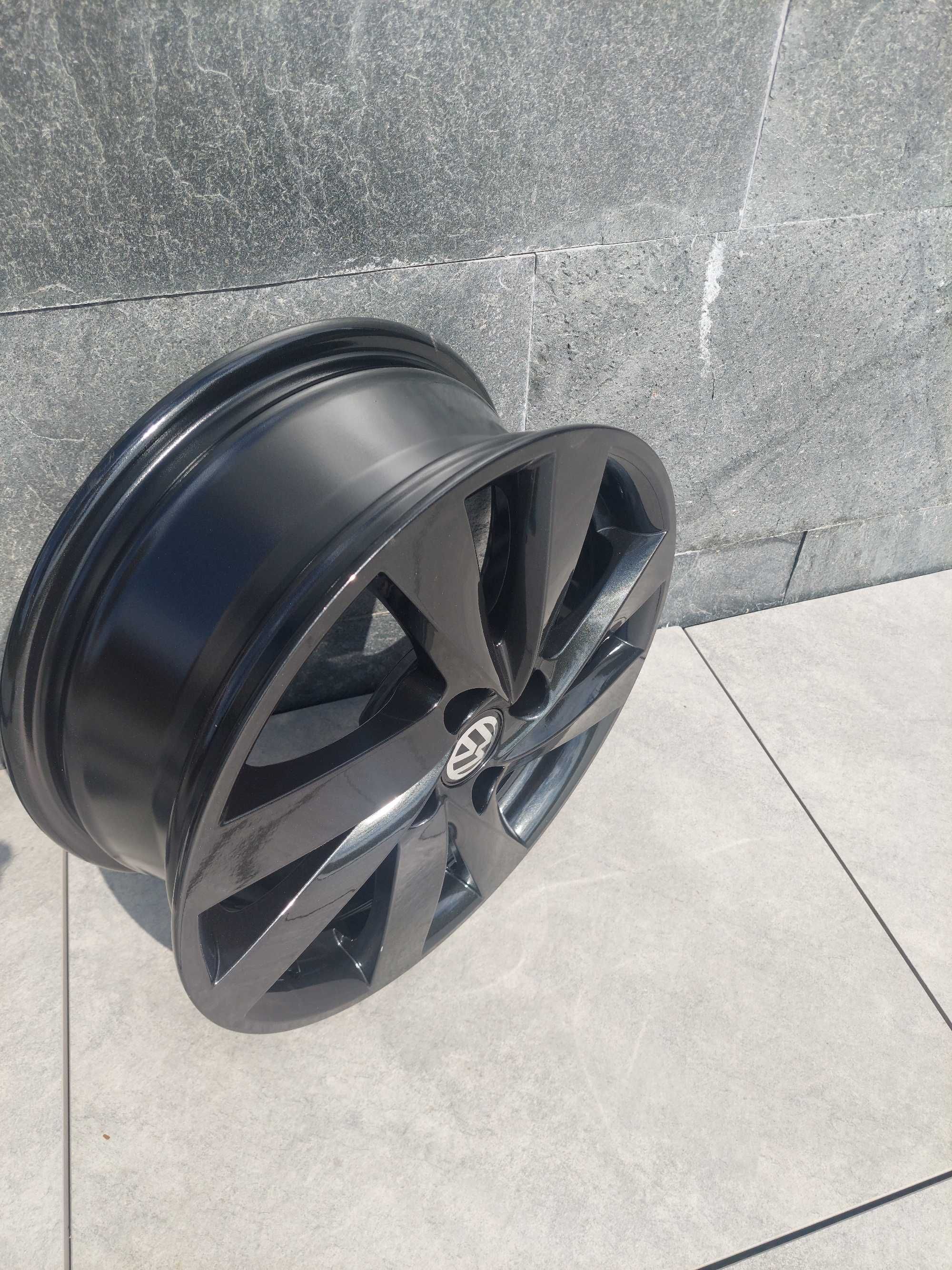 Nowe oryginalne felgi aluminiowe 15 VW UP 4x100