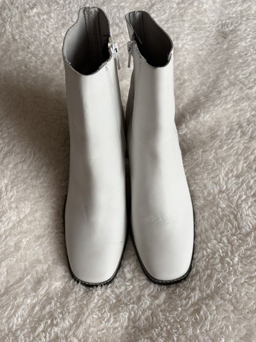 Шкіряні черивики. Зовні і в середені шкіра. 39 розмір.