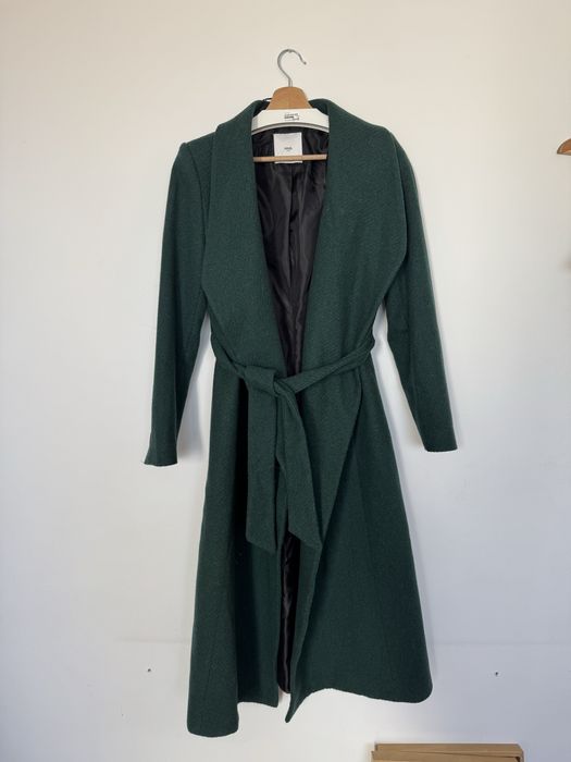 Butelkowo zielony płaszcz z wełną