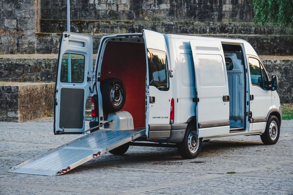 Opel movano