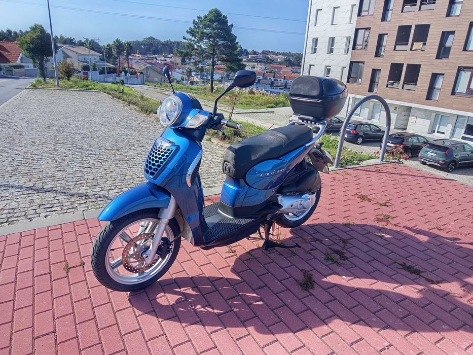 Aprilia scarabeo 125cc(excelente estado)