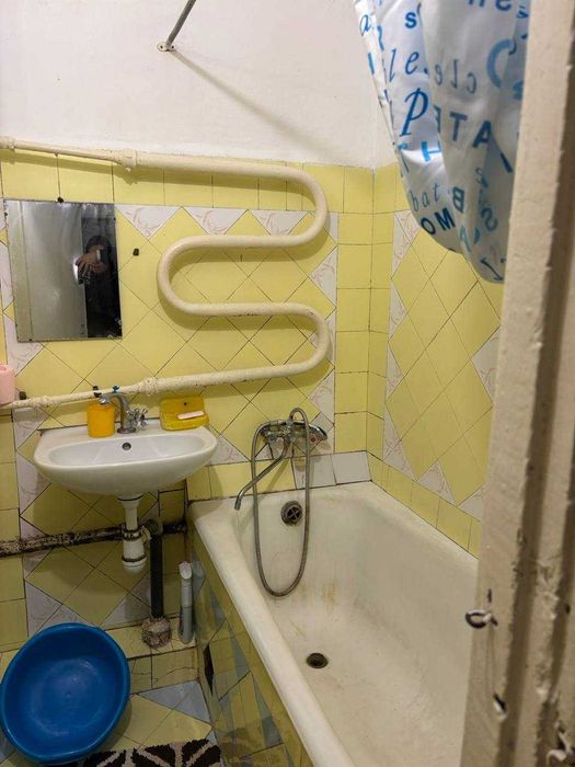 Здам в оренду 2х кімнатну квартиру в житловому стані на Виставці!