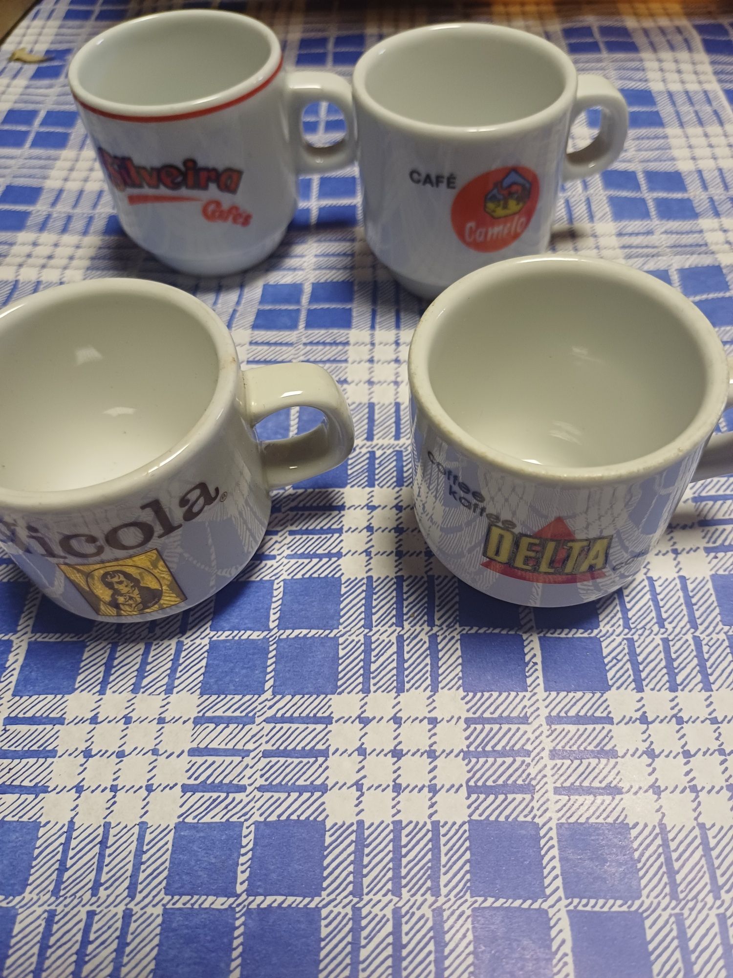 Lote de chavenas de cafe