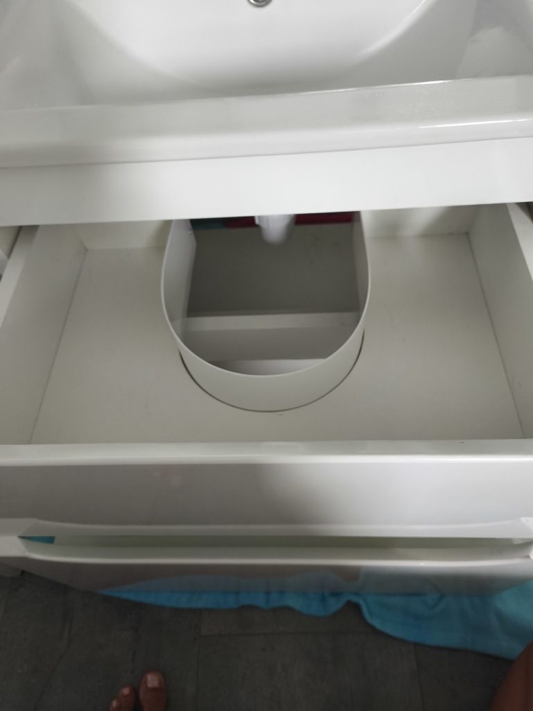 Szafka 50 cm z umywalką
