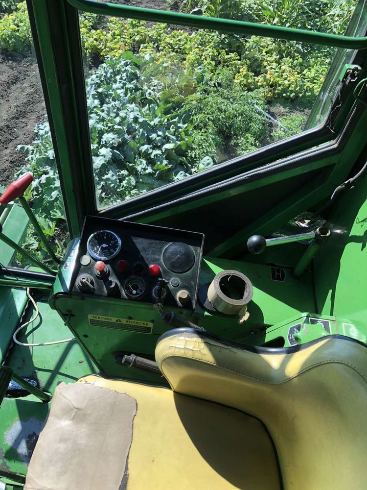 Продам комбайн John Deere 952
