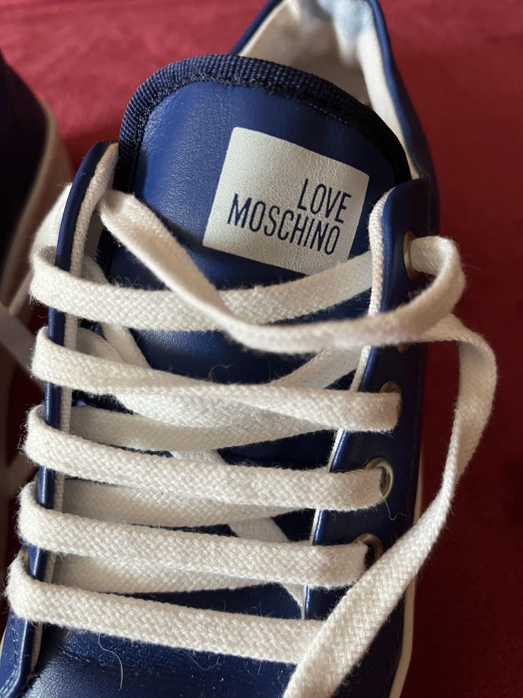 Sneakersy Love Moschino