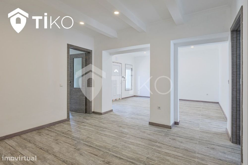 Moradia T4 A-Dos-Bispos