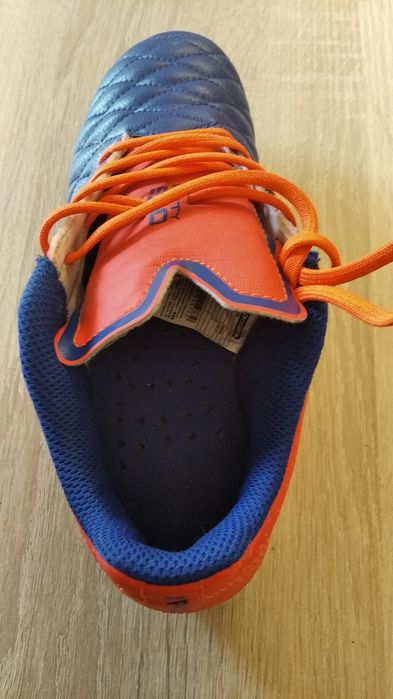 Korki firmy Kipsta roz. 37