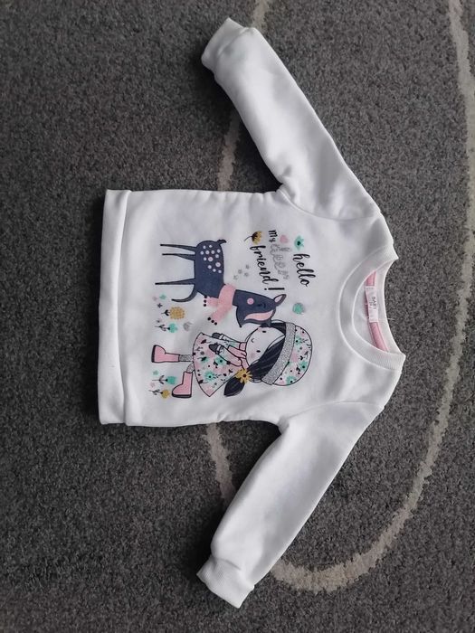 Śliczny biały sweterek rozmiar 74