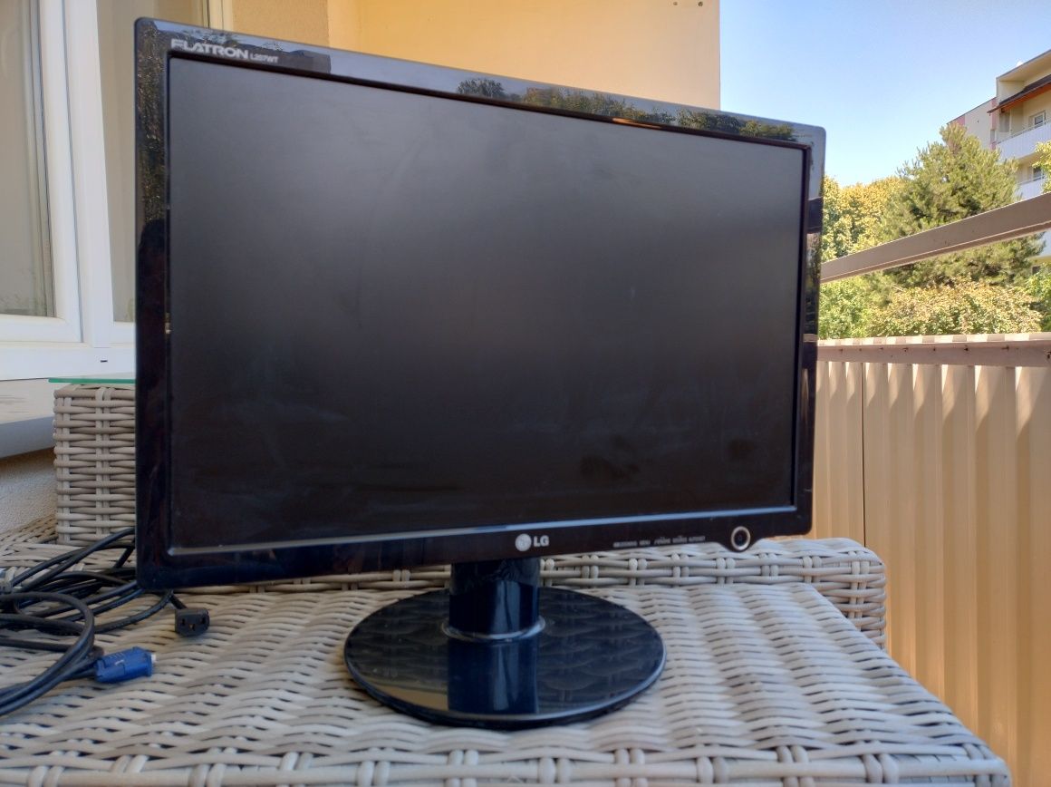 Monitor LG L207WT-PF