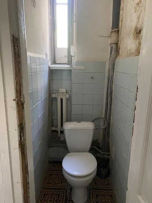 комната с балконом метро Ярослава Мудрого(метро Пушкинская)