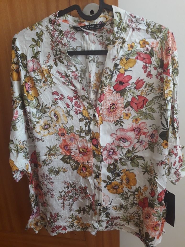 Blusa florida, Zara