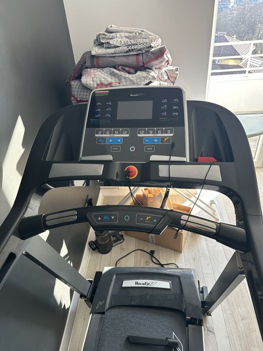 Бігова доріжка Housefit HT 9168 HP