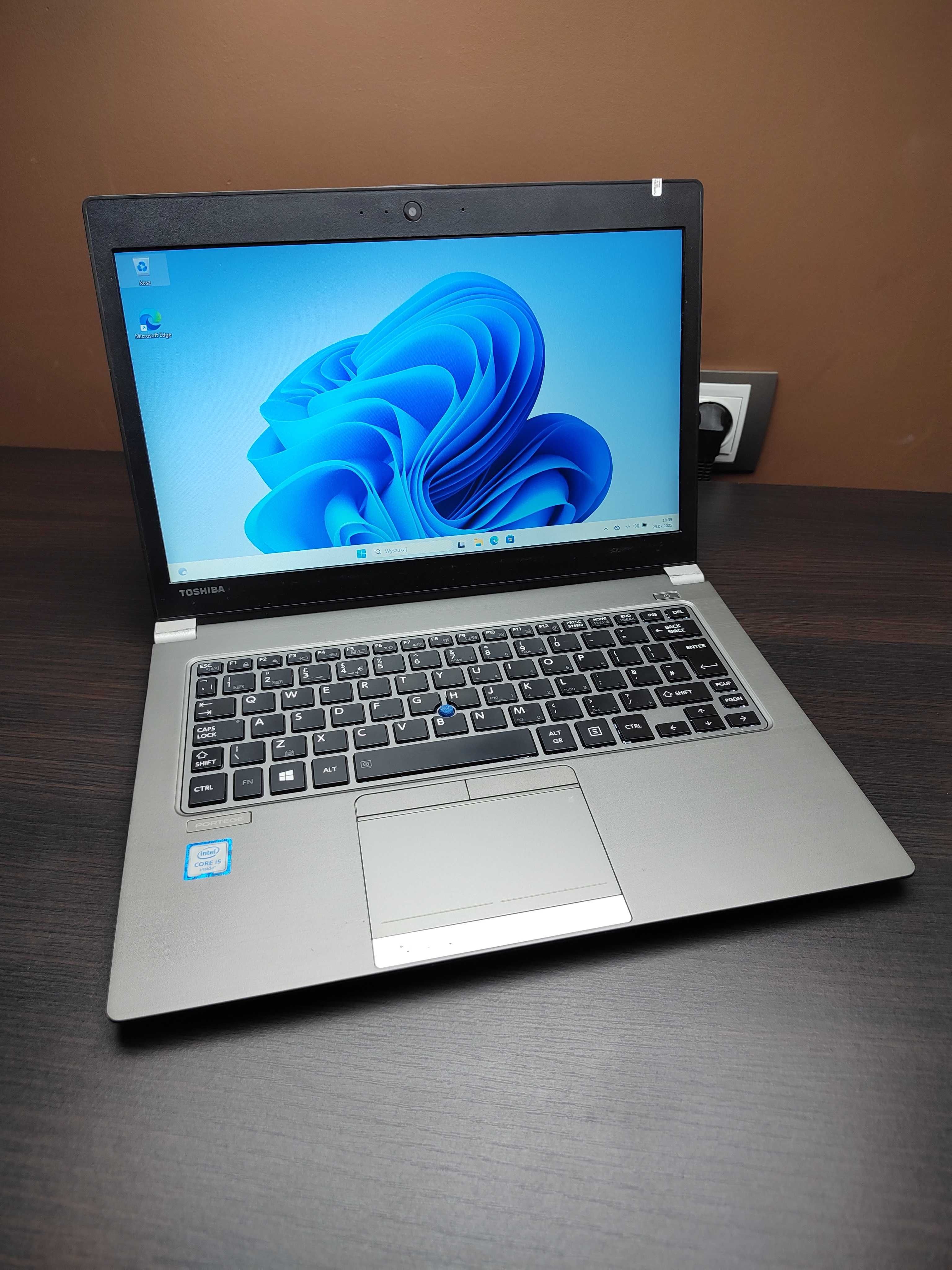 LEKKI LAPTOP | Toshiba Portege | i5-6GEN | 16GB RAM | 256SSD | Win11