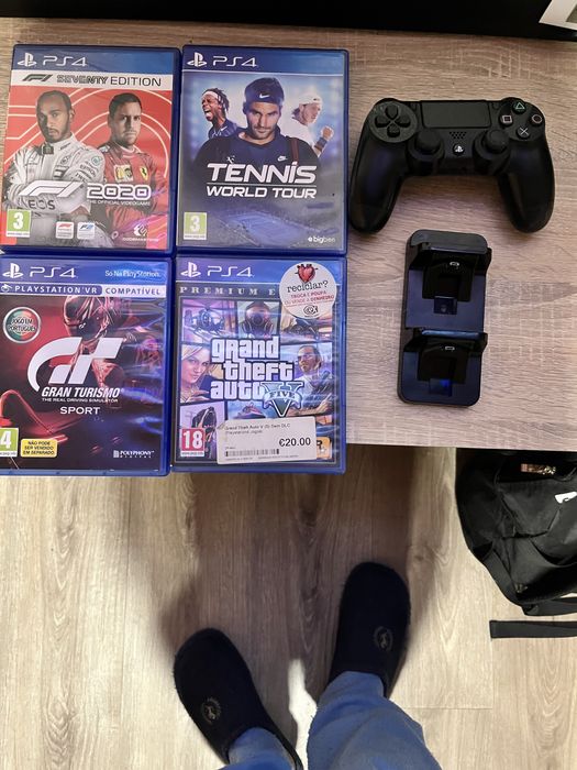 Material ps4 vendo tudo completo