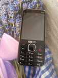 Telefon z klawiatura