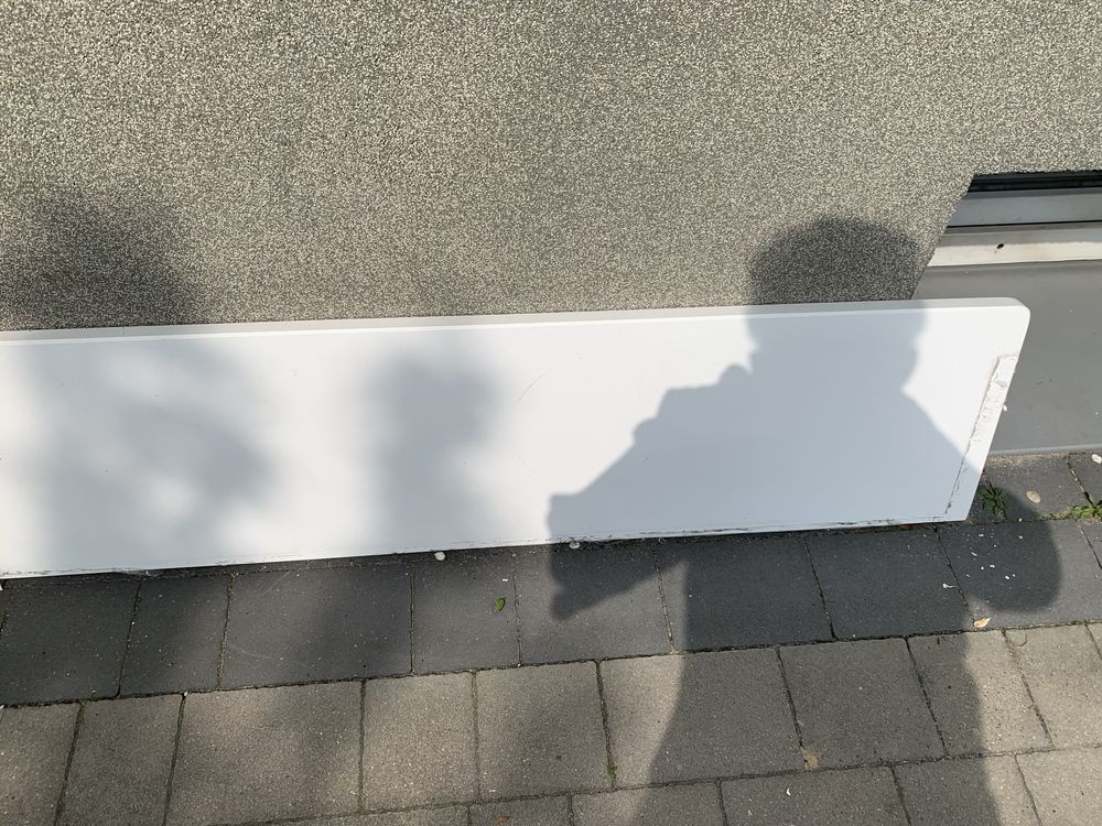 Biały kamienny blat