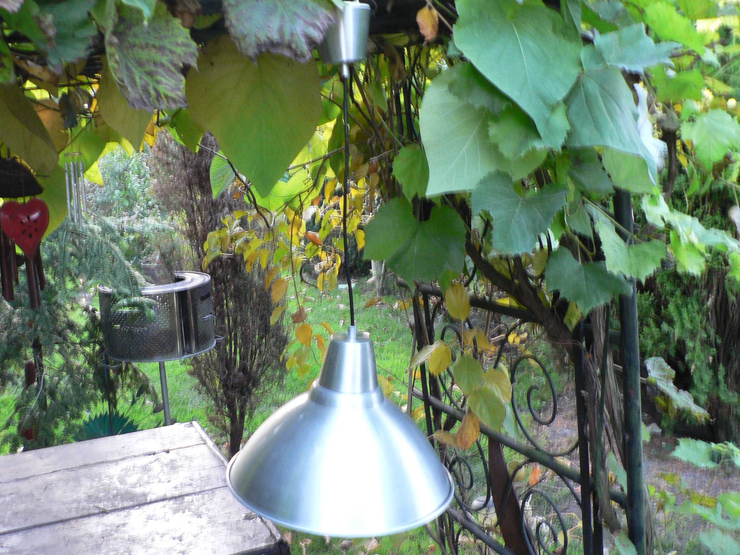 Lampa wisząca duża .