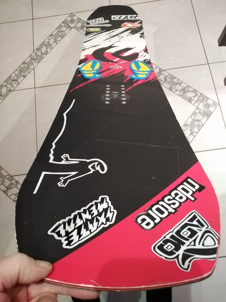 Deska snowboardowa Flux