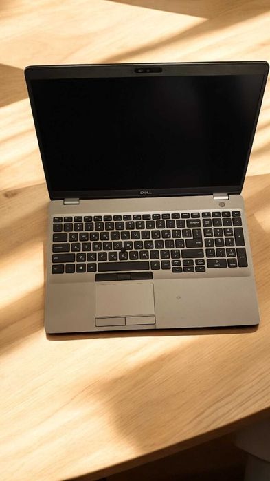 Ноутбук Dell Latitude 5511 15.6" i7-10850H/16Gb/SSD256Gb