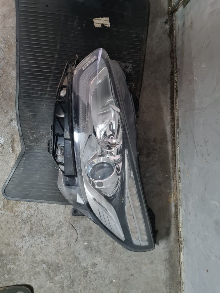 Lampa Reflektor Ford S-Max MK2 Soczewka Led