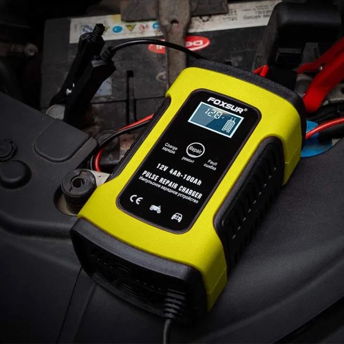 Зарядний пристрій Foxsur 12В, 5А. 
Зарядное устройство.