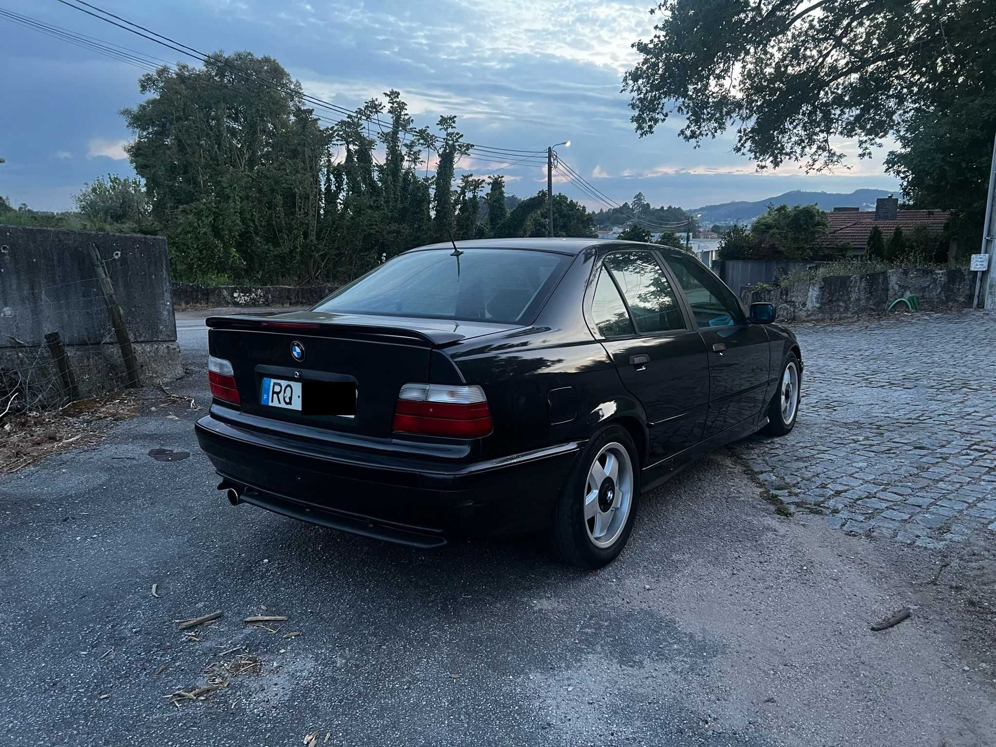 BMW 320i e36 [1991]