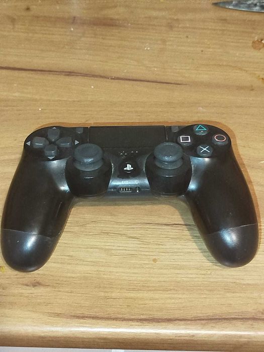 Pad PS4 Dualshock 4 czarny