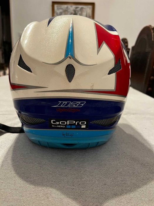 Capacete Troy Lee Designs D2 Composite XS – Bom Estado