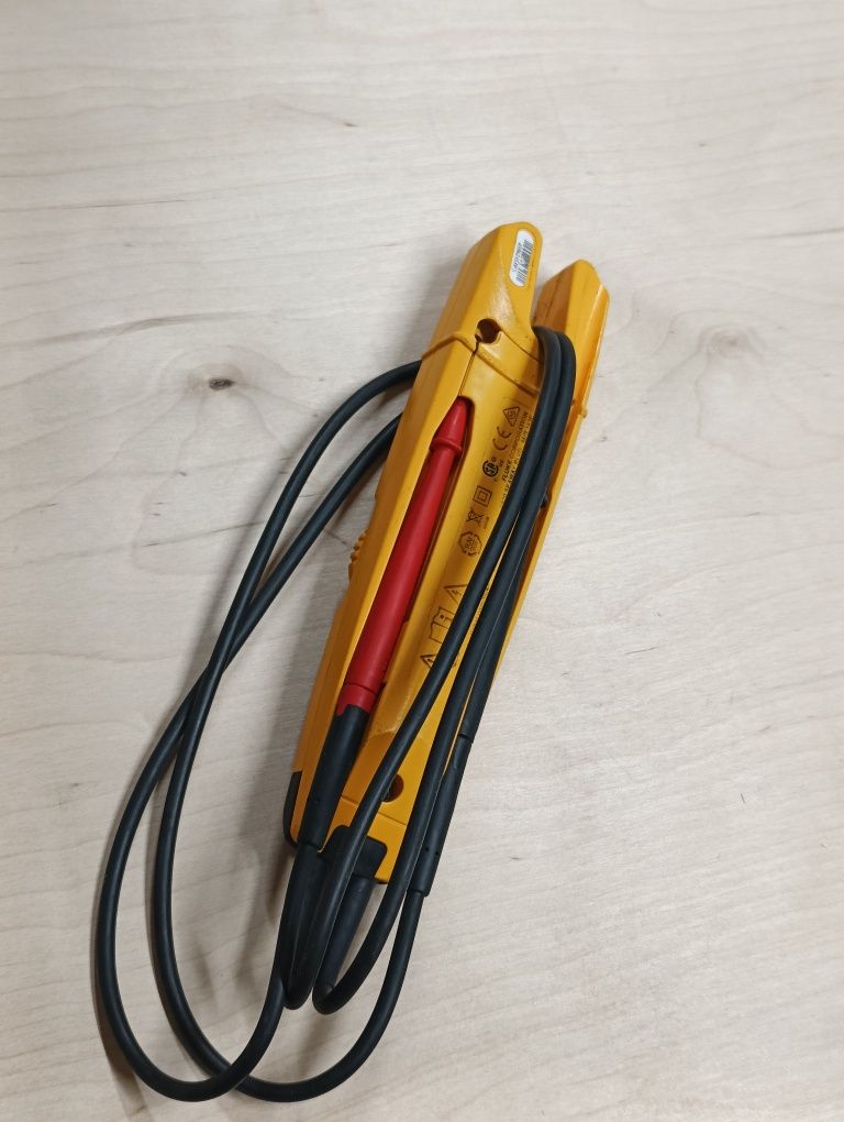 Fluke T5-600 tester napięcia, przepływu i prądu. Miernik