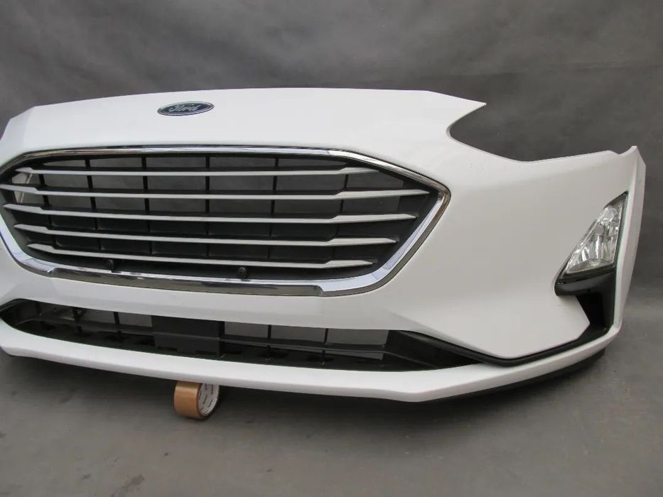 Zderzak przedni Ford Focus MK4 18 - 22 Frozen White