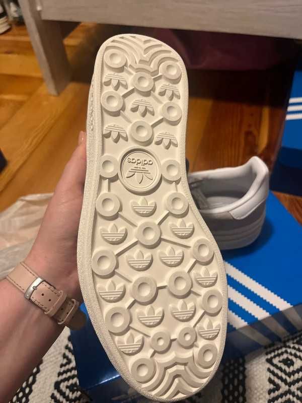 Adidas oryginals gazelle bold gray white new 40