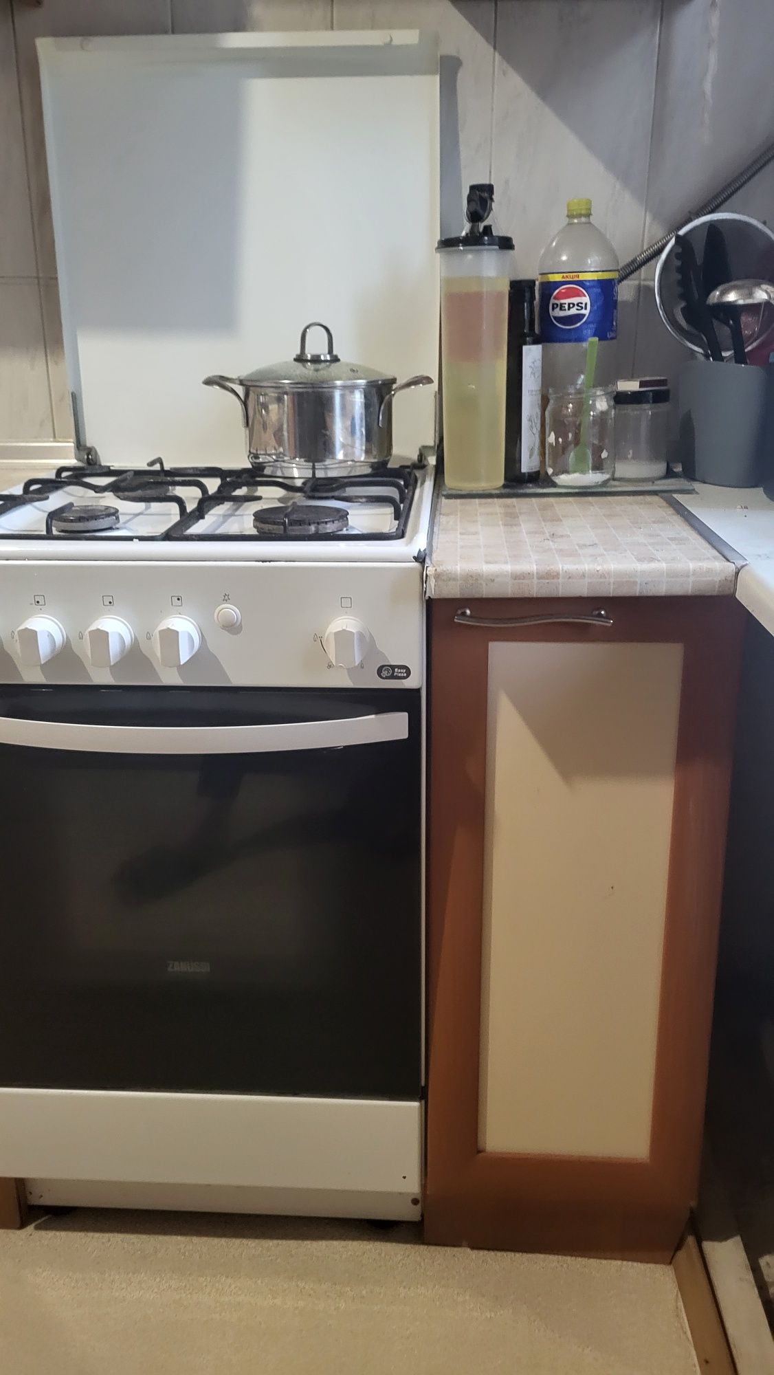 Продаётся кухня в хрущевку