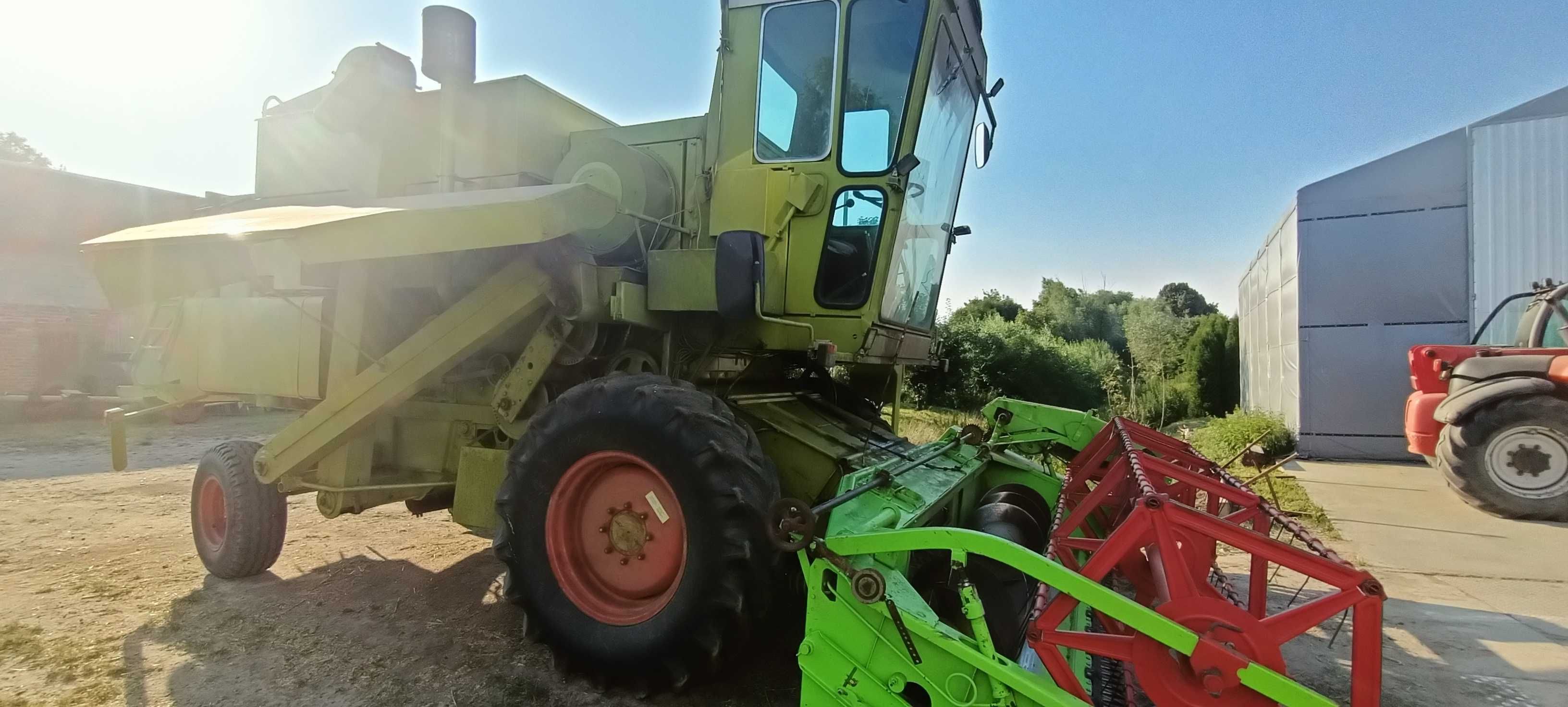 Claas Dominator 80