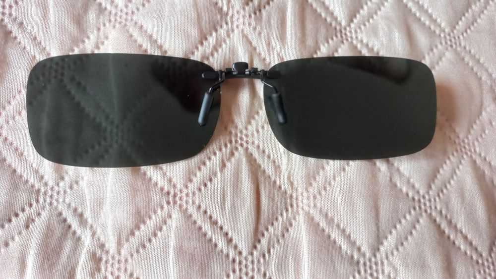 Lentes Sol Verdes com Clip