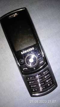telefon komórkowy Samsung SGH J700.